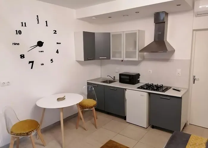 Proche Du Centre-ville Apartman Carcassone